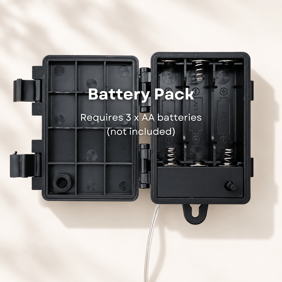 Open battery pack for a Christmas garland, requires 3 x AA batteries, not included