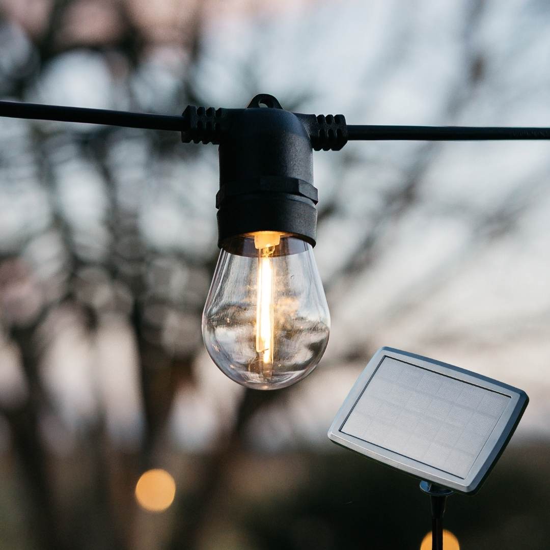 Solar 10m LED Festoon Heavy Duty Vintage Bulb Outdoor String Lights - Warm White 10m solar LED festoon string lights with vintage bulbs