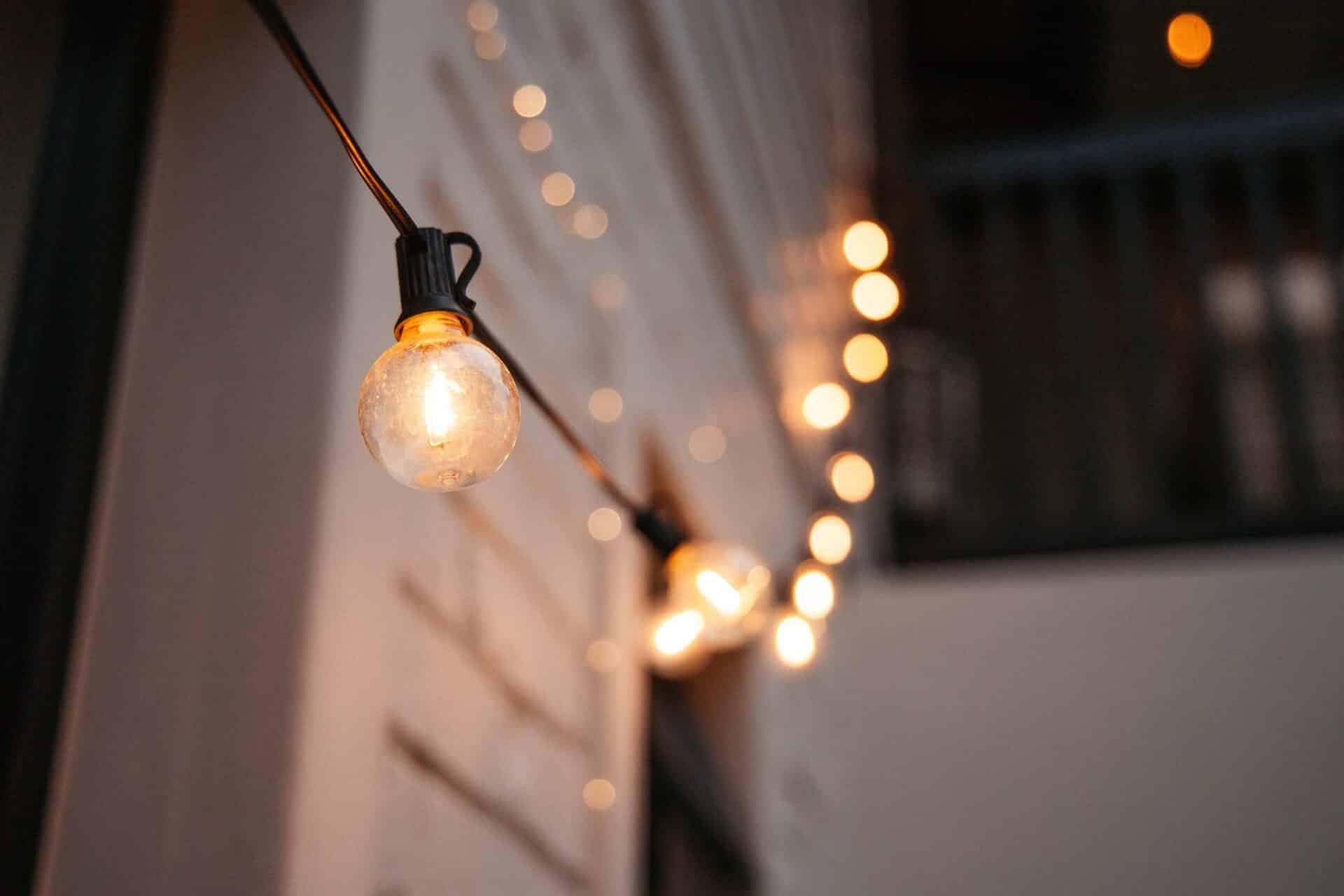 10m solar-powered warm white string lights with 25 LED bulbs for outdoor use in South Africa, perfect for gardens, patios, and load shedding lighting.