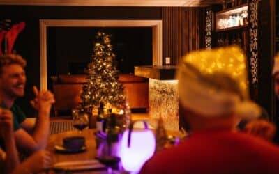 How To Make Your Home Festive For A Summer Christmas With String Lights