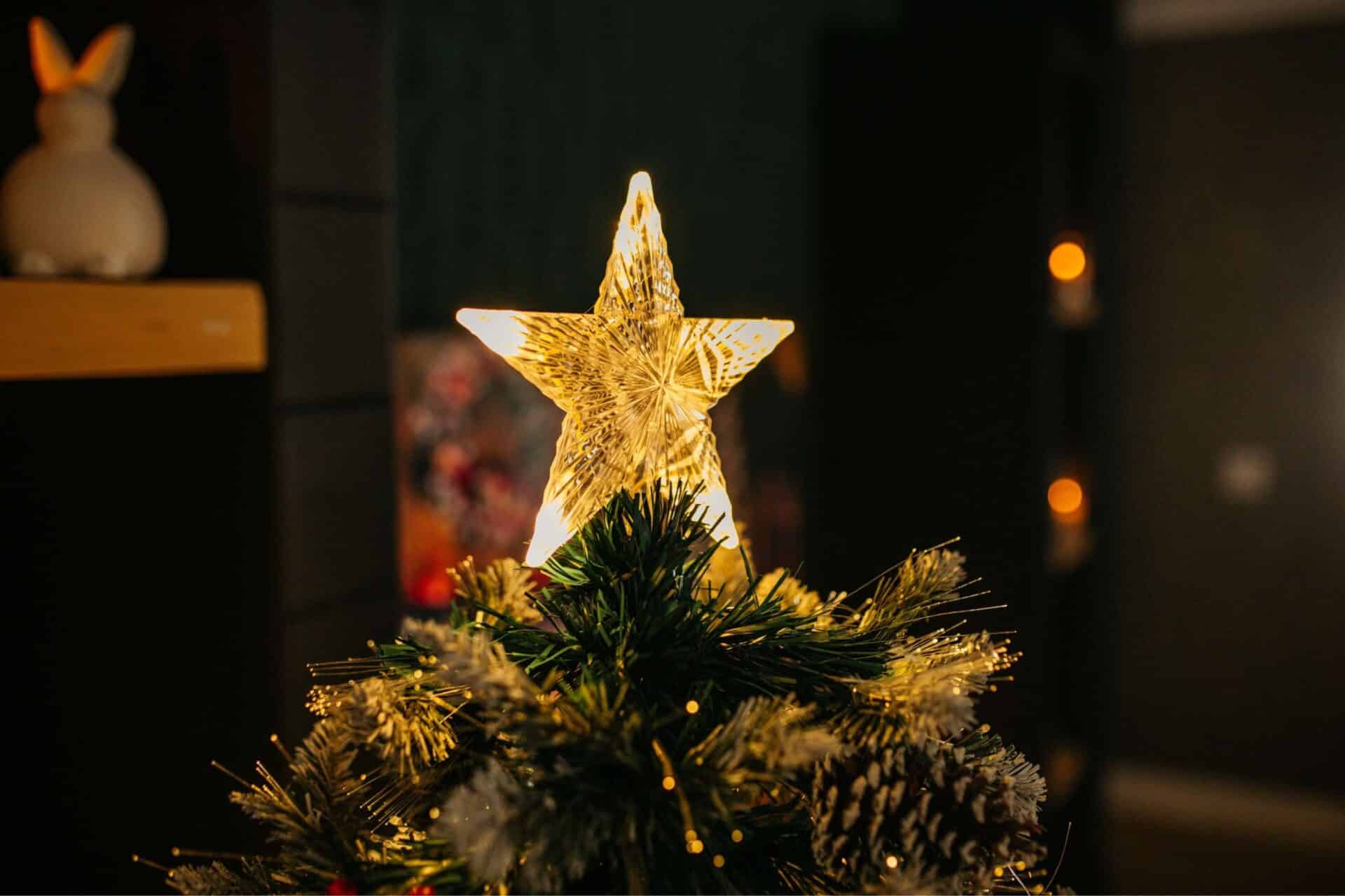 Prelit Star Topper for the 1.8m Christmas Tree